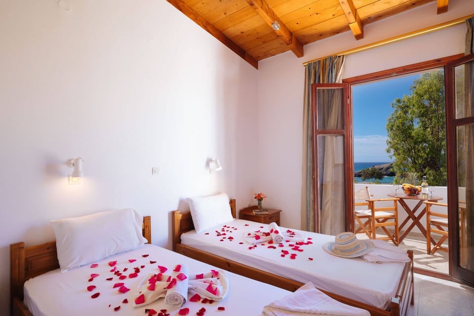 Classic Room | Individually furnished, free WiFi, bed sheets