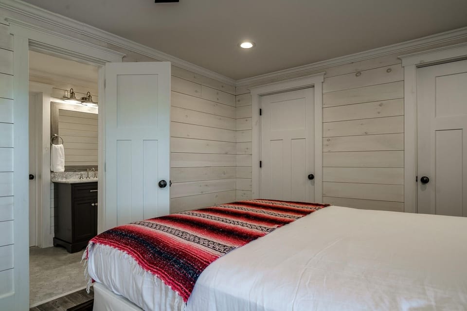 Condo, 4 Bedrooms | 4 bedrooms, free WiFi