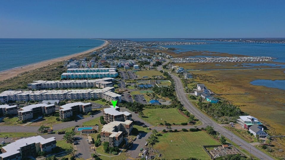 Condo, 2 Bedrooms | Aerial view