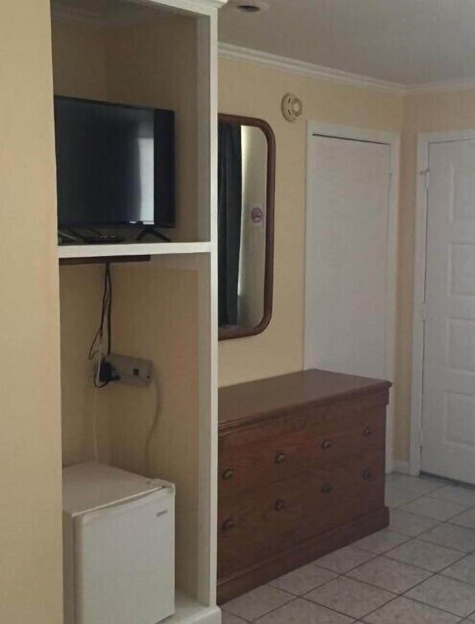 Room, 2 Double Beds, Non Smoking | Laptop workspace, bed sheets