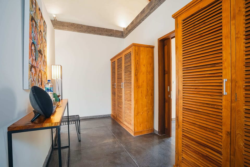 Basic Villa, Multiple Beds | Interior