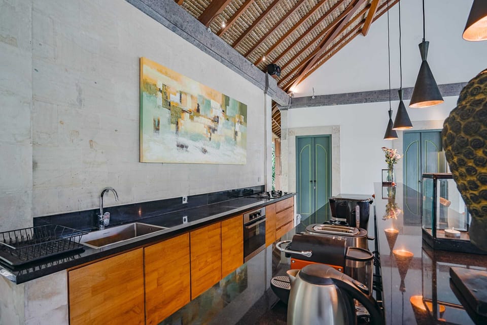 Basic Villa, Multiple Beds | Private kitchen | Fridge, microwave, oven, stovetop