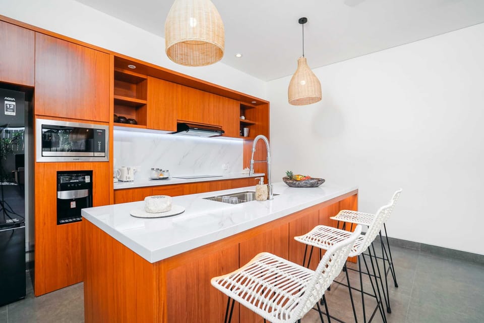 Basic Villa, Multiple Beds | Private kitchen | Fridge, microwave, stovetop, cookware/dishes/utensils