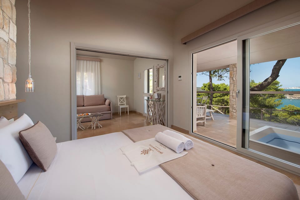 Panoramic Suite, 1 Queen Bed with Sofa bed, Terrace, Sea View | Desk, travel crib