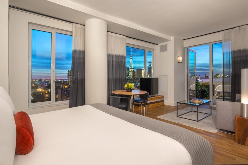 Suite, 1 King Bed, Tower (Freedom Tower View) | Premium bedding, minibar, in-room safe, individually decorated