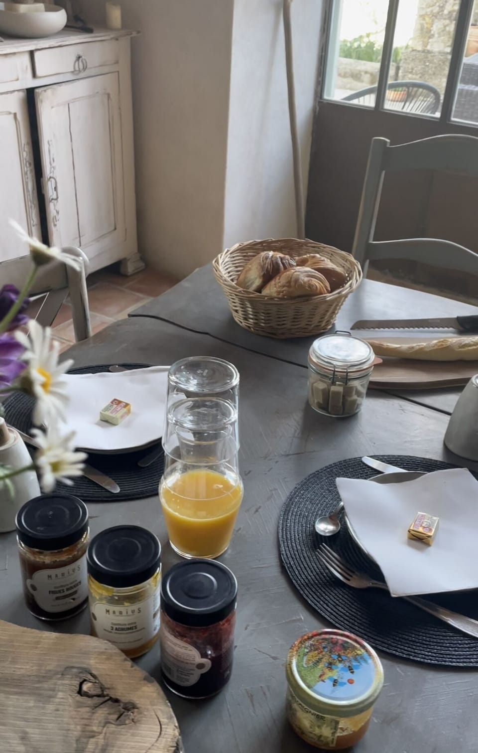 Daily full breakfast for a fee
