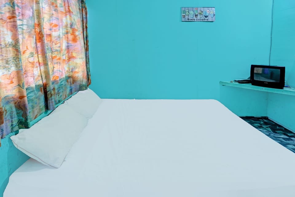 Economy Double Room | WiFi (free), bed sheets