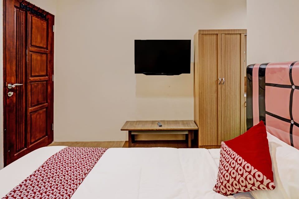 Standard Double Room | WiFi (free), bed sheets