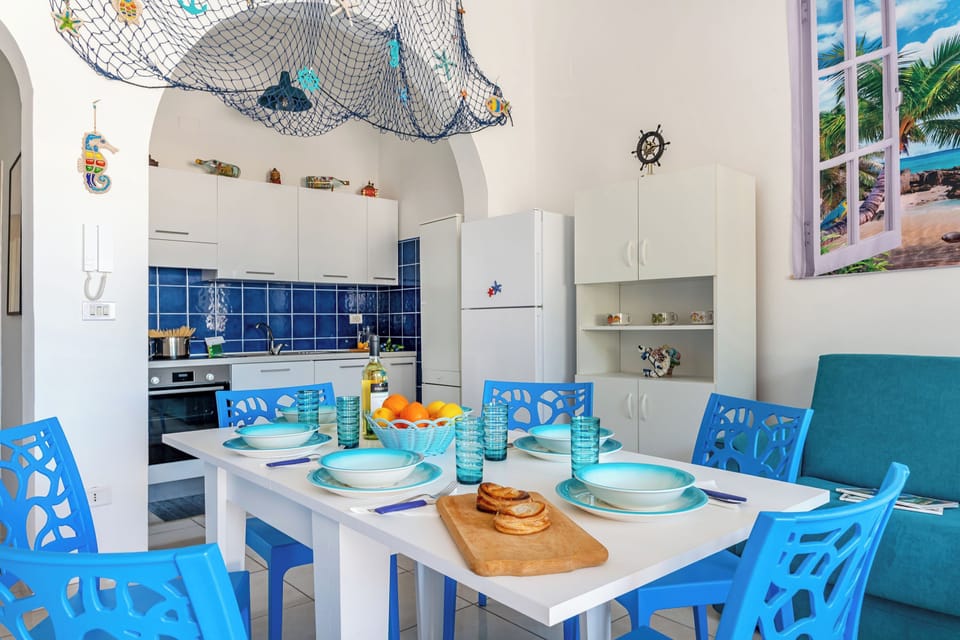 Family House, Multiple Bedrooms, 2 Bathrooms (Casa Celeste 100m From Beach) | Dining
