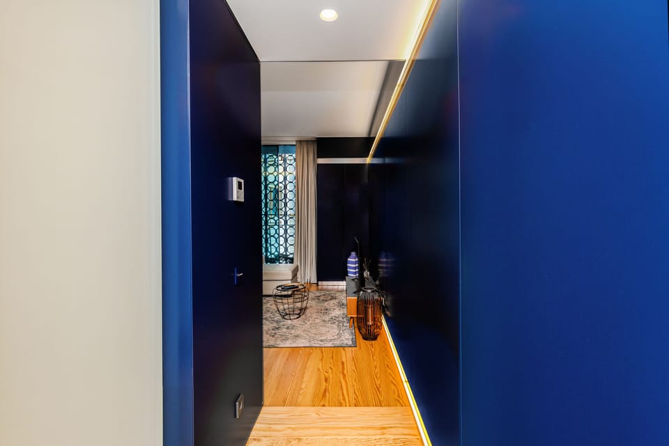 Studio | Living area | Flat-screen TV