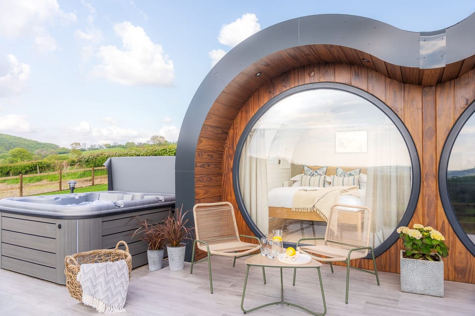 Cottage | Property grounds