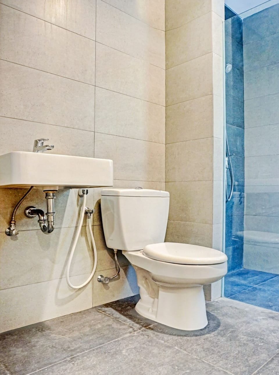 Deluxe Double Room | Bathroom | Shower