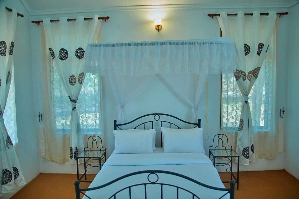 Comfort Single Room | Desk, laptop workspace, free WiFi, bed sheets