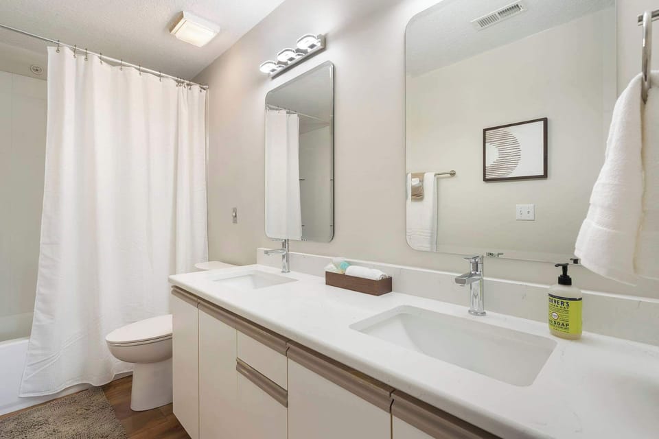 Whiskey's Hillside Retreat -holiday Hills Branson - Golf Resort Apartment in Missouri