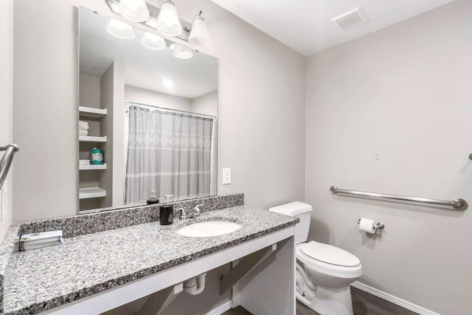 The Moab - Swimming Pool! Apartment in Branson