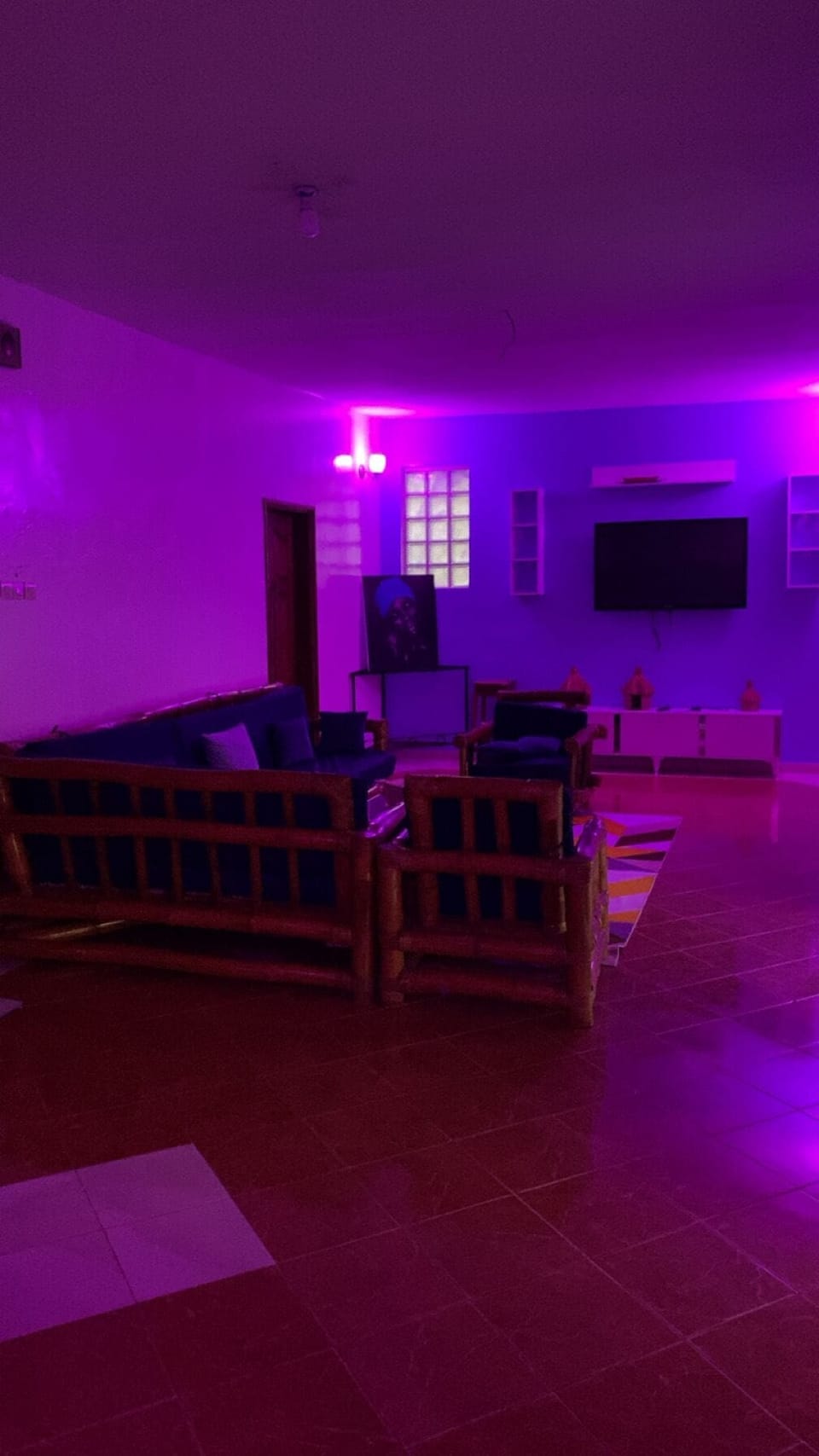 Family Apartment | Pillowtop beds, laptop workspace, WiFi (free), bed sheets