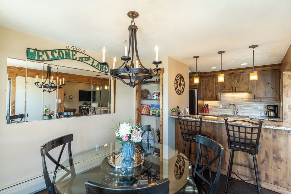 Condo (2 Bedrooms) | Property amenity