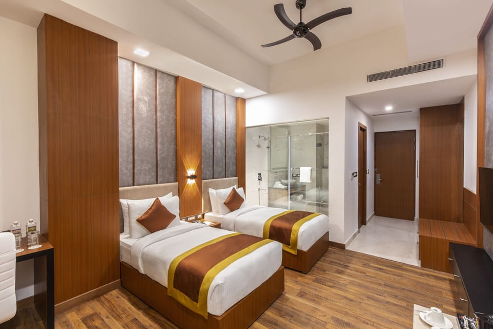 Deluxe Room | WiFi (free), bed sheets