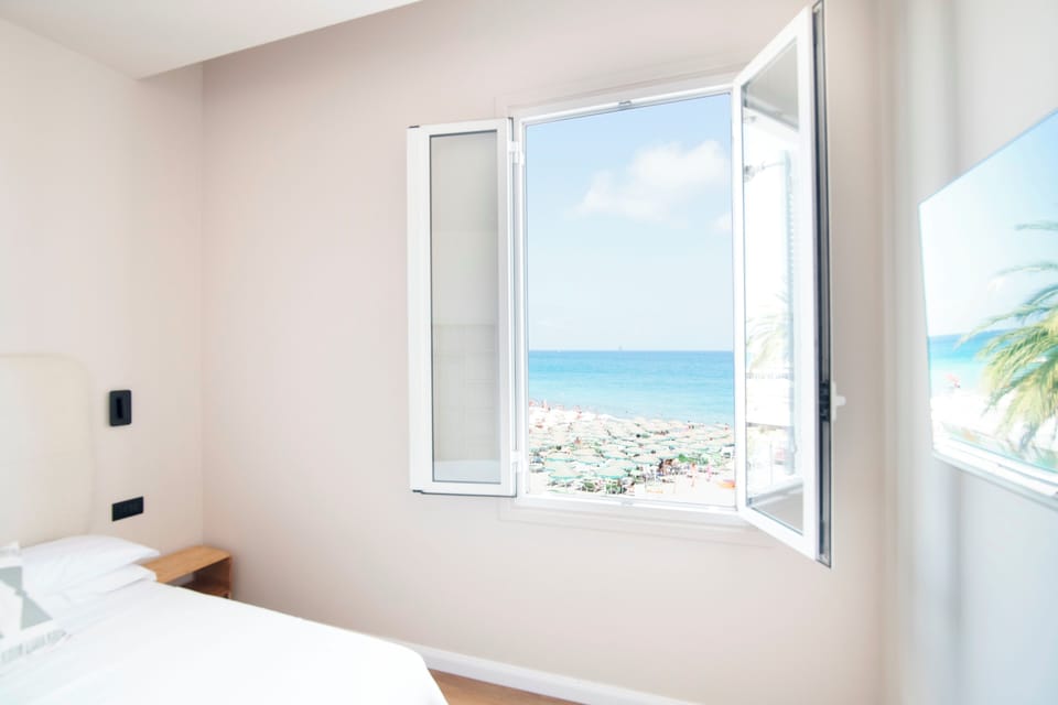 Standard Room | Desk, free WiFi, bed sheets