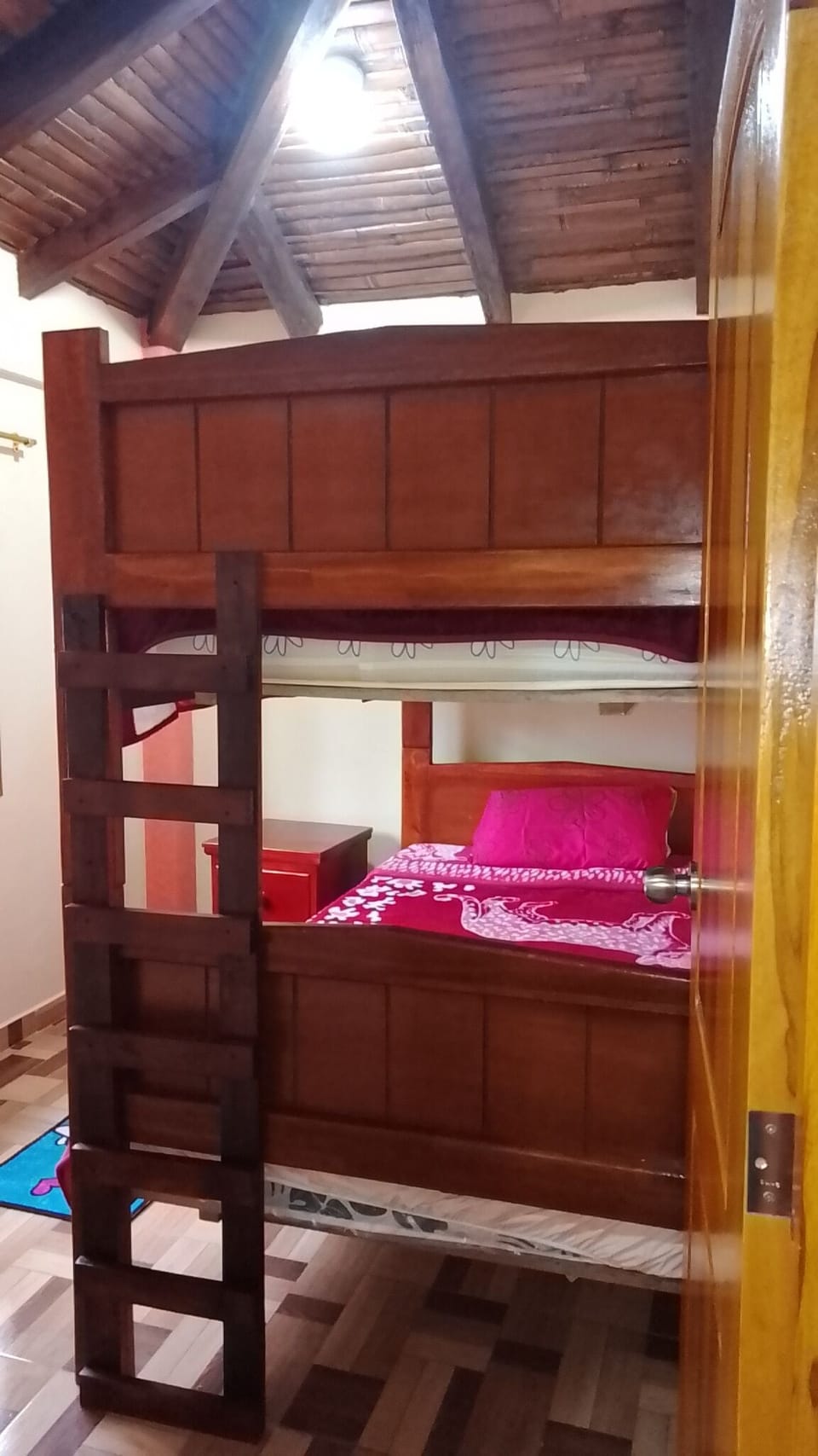 Basic Shared Dormitory, 1 Bedroom, Shared Bathroom, Mountain View | WiFi (free)