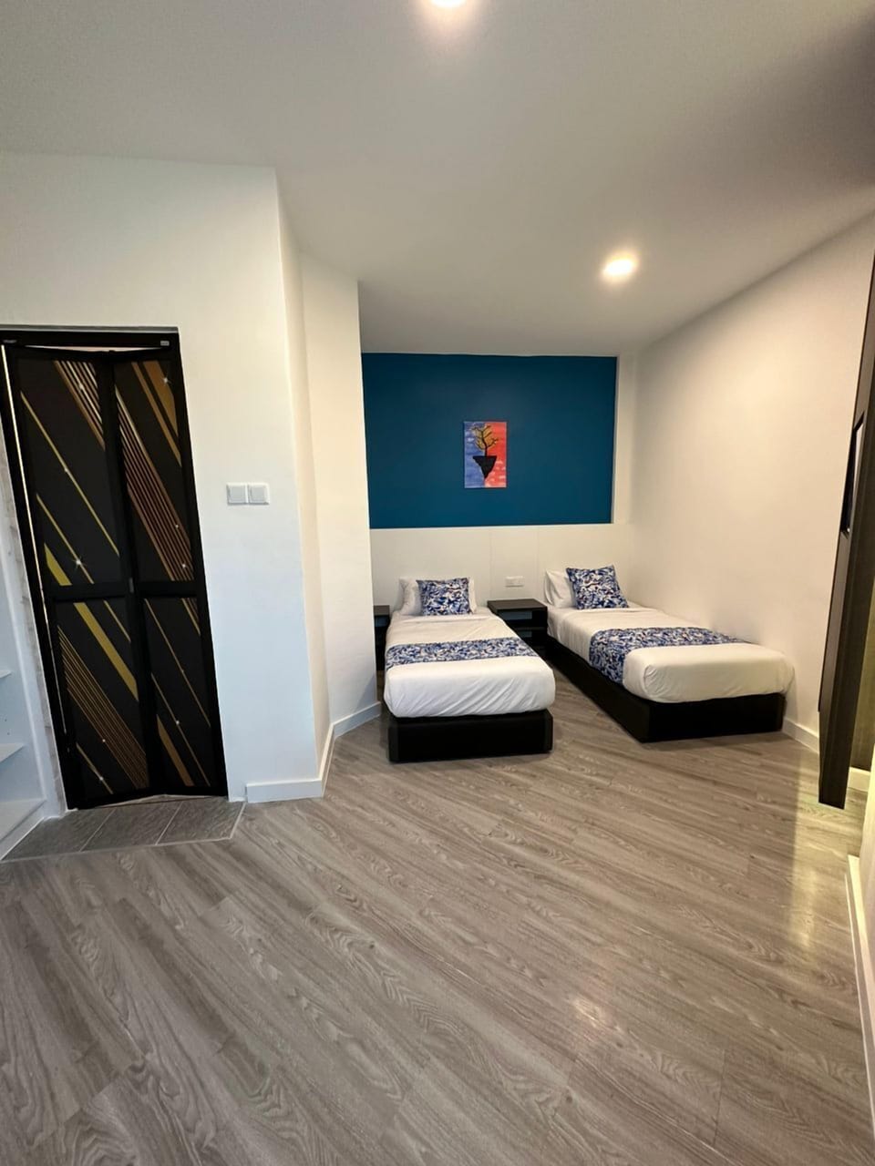 Deluxe Twin Room | WiFi (free), bed sheets