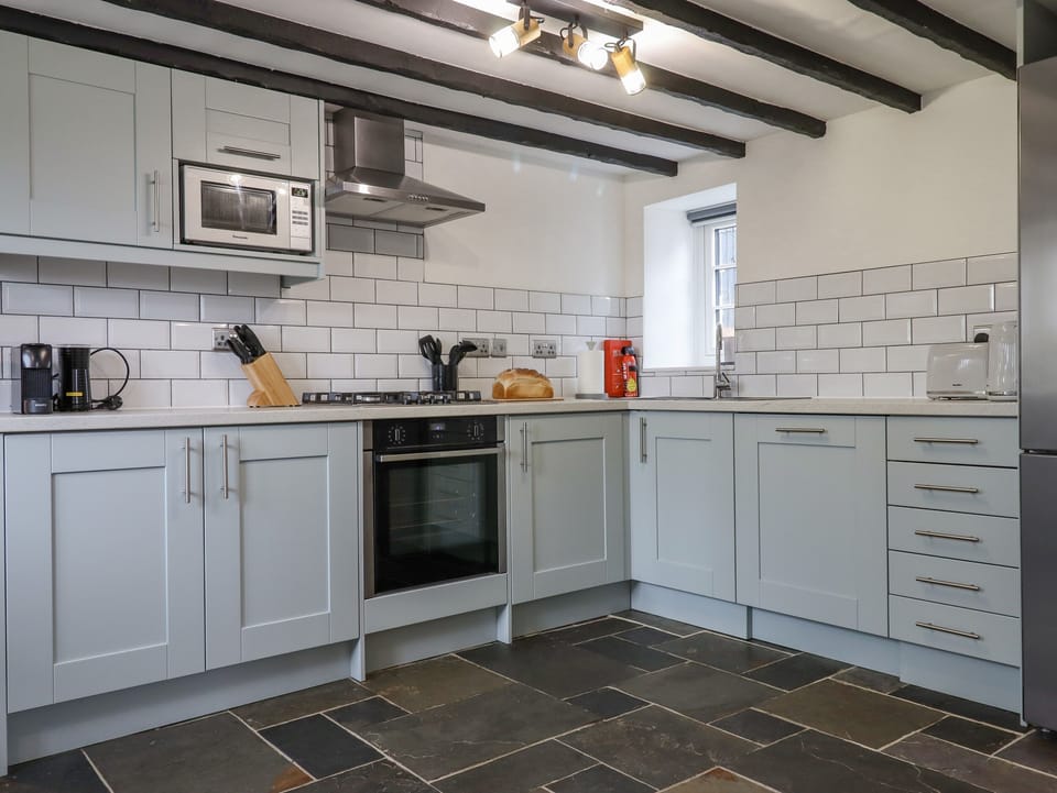 Cottage | Interior