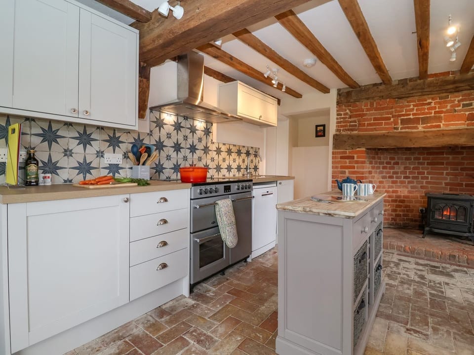 Fridge, dishwasher, electric kettle, toaster