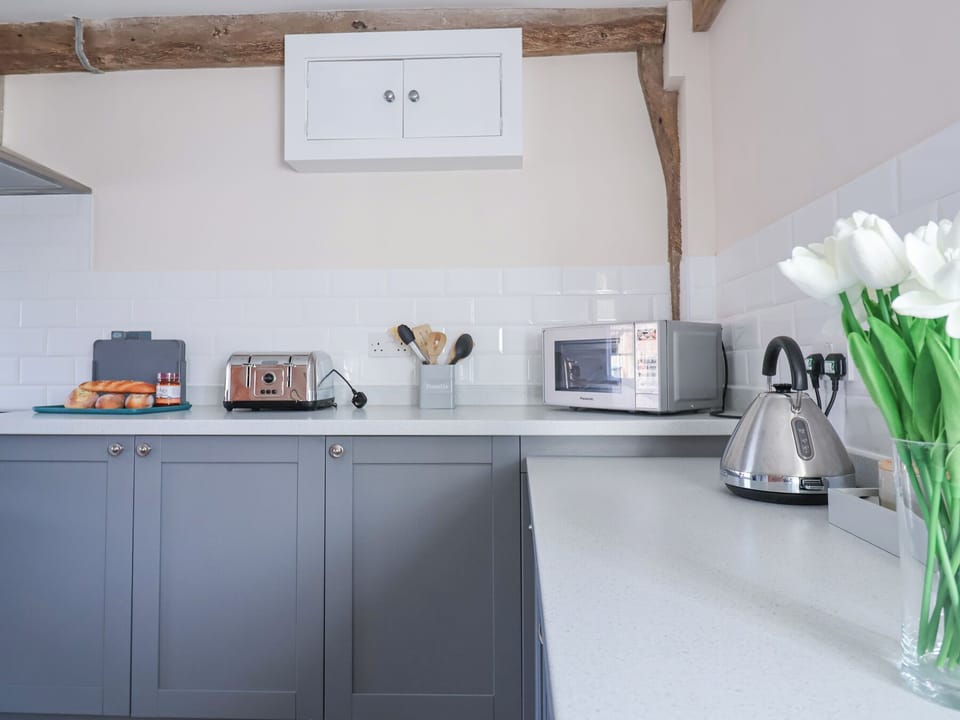 Fridge, dishwasher, electric kettle, toaster