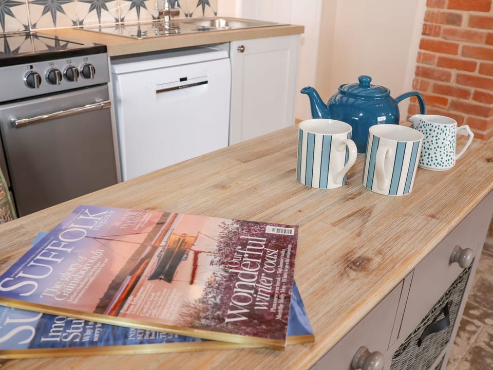 Fridge, dishwasher, electric kettle, toaster