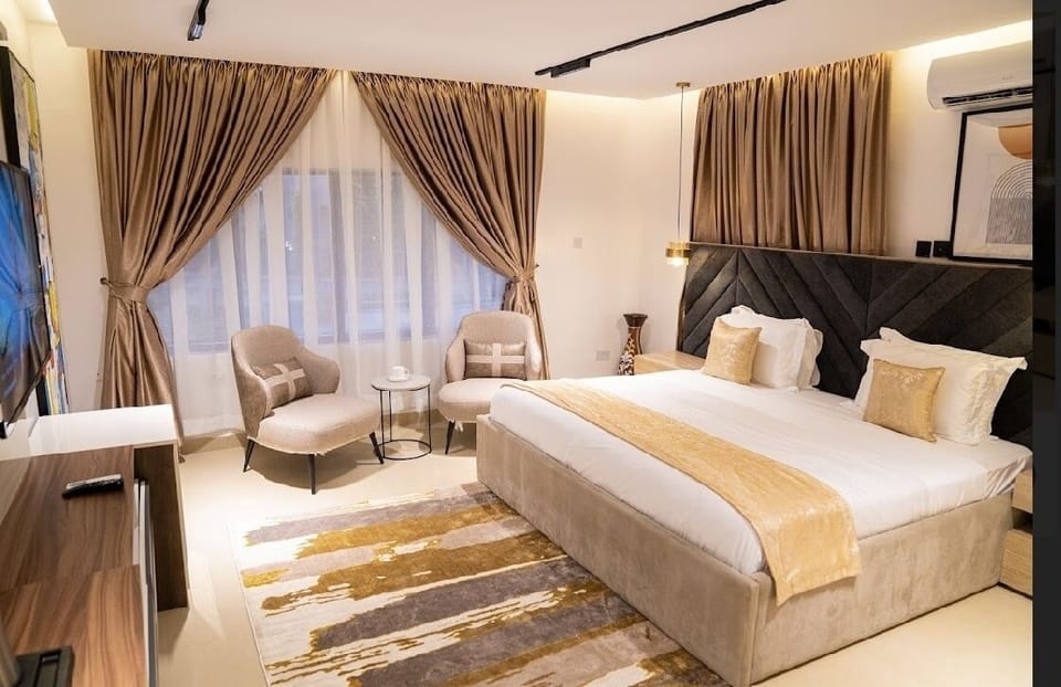 Deluxe Room | Egyptian cotton sheets, premium bedding, pillowtop beds