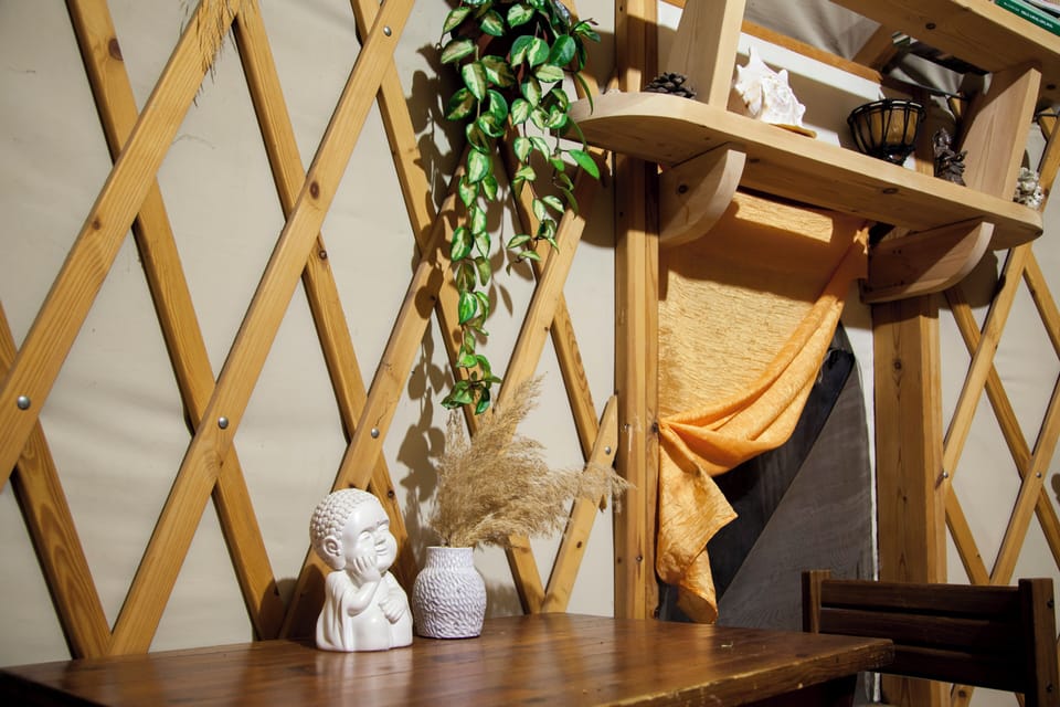 Chalet, 1 Bedroom, Smoking, Balcony | Interior