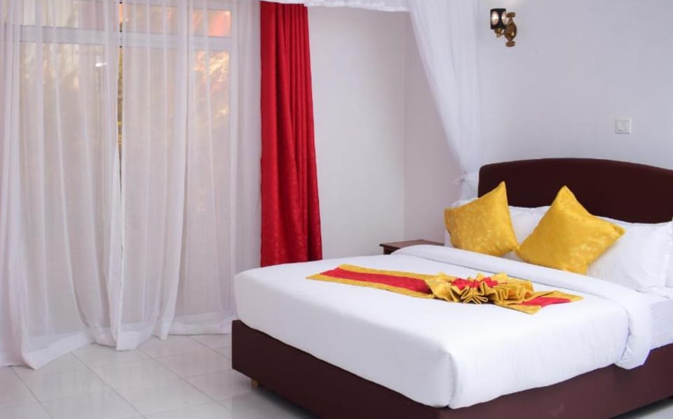 Superior Double Room | Desk, laptop workspace, free WiFi, bed sheets