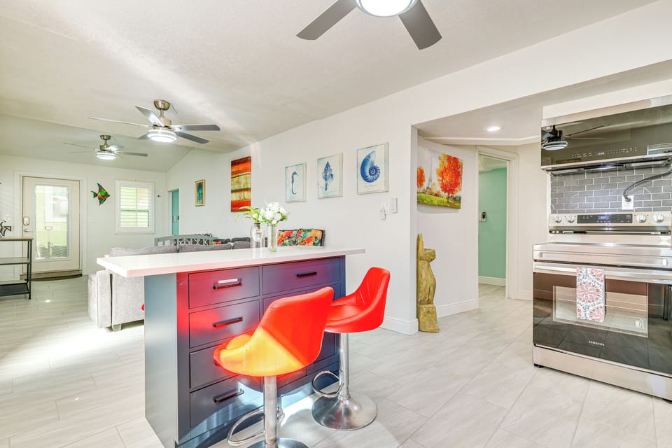 House (2 Bedrooms) | Interior