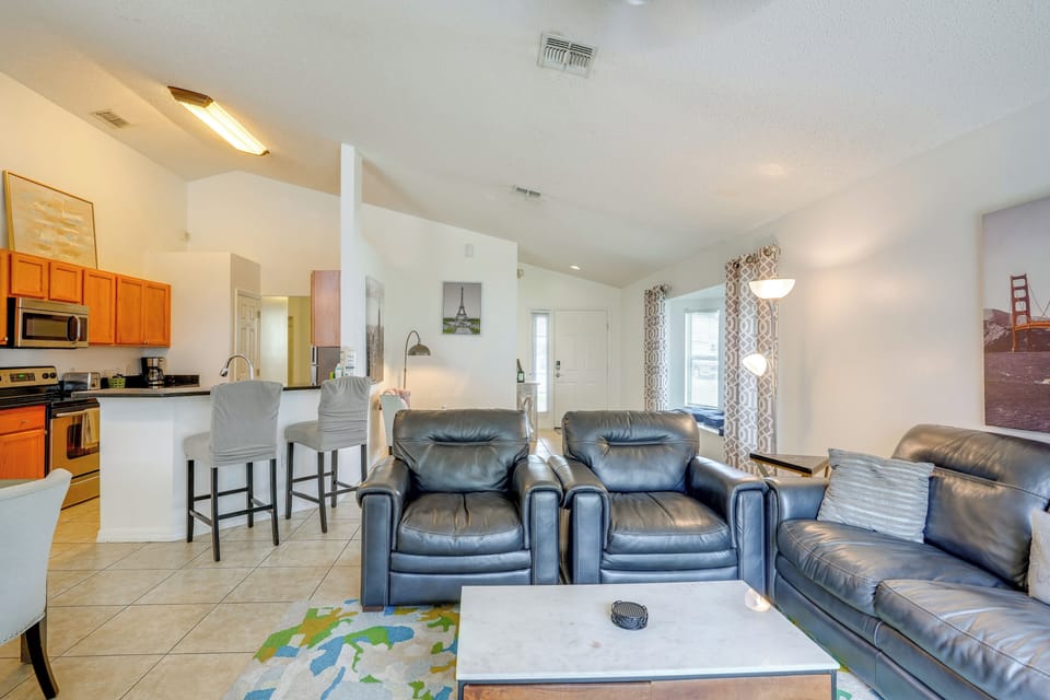 House (4 Bedrooms) | Interior