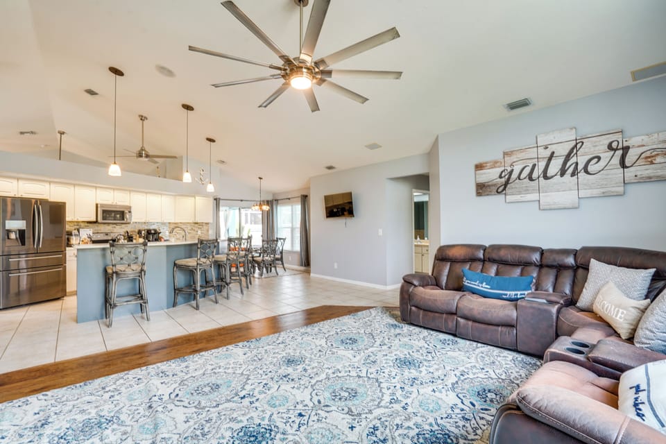 House (4 Bedrooms) | Interior
