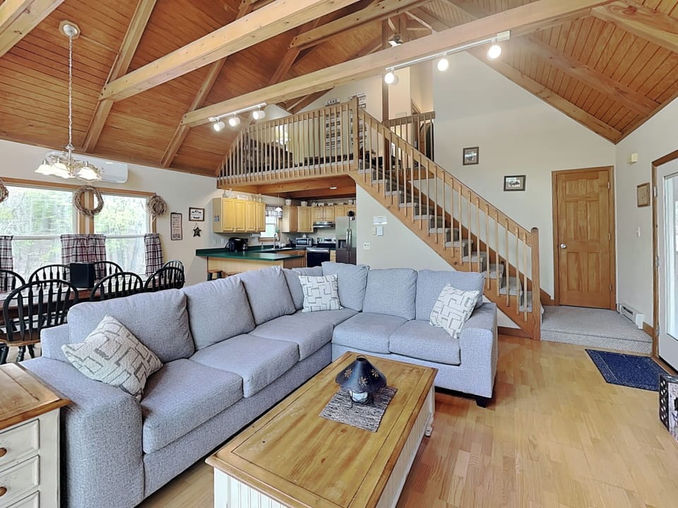 House (4 Bedrooms) | Property amenity