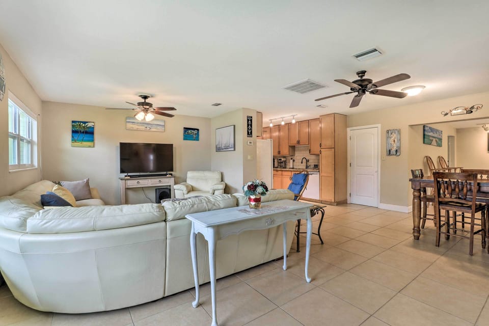 House (2 Bedrooms) | Interior