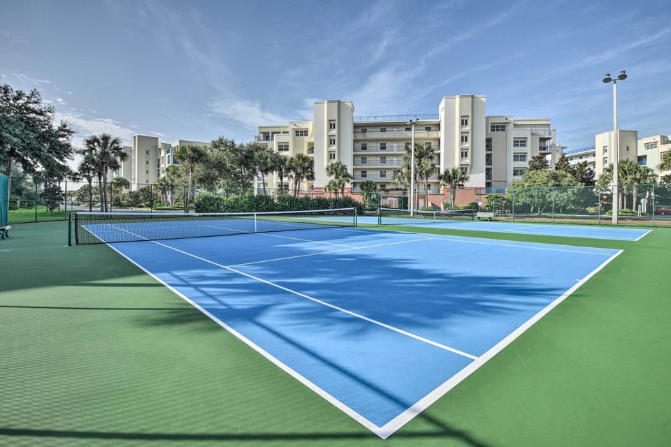 Luxury New Smyrna Beach Condo w/ Resort Amenities! Apartment in Florida