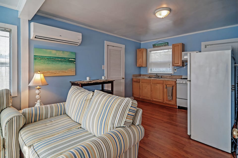 Cottage (2 Bedrooms) | Interior