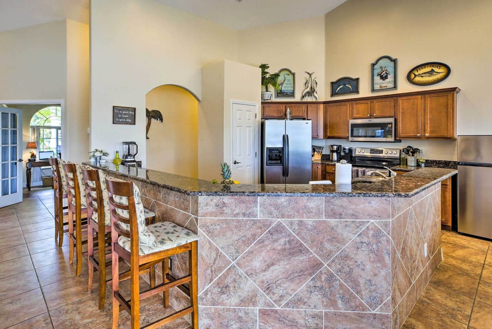 House (4 Bedrooms) | Interior