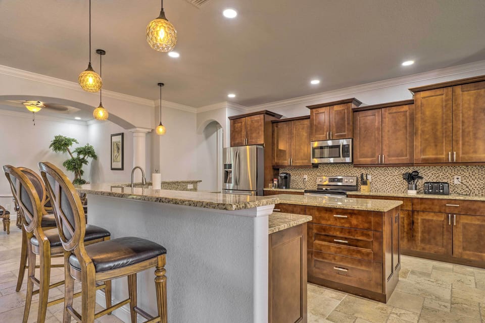 House (4 Bedrooms) | Interior