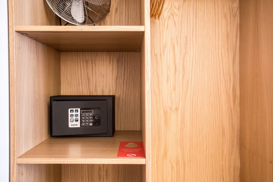 In-room safe, desk, iron/ironing board, free WiFi