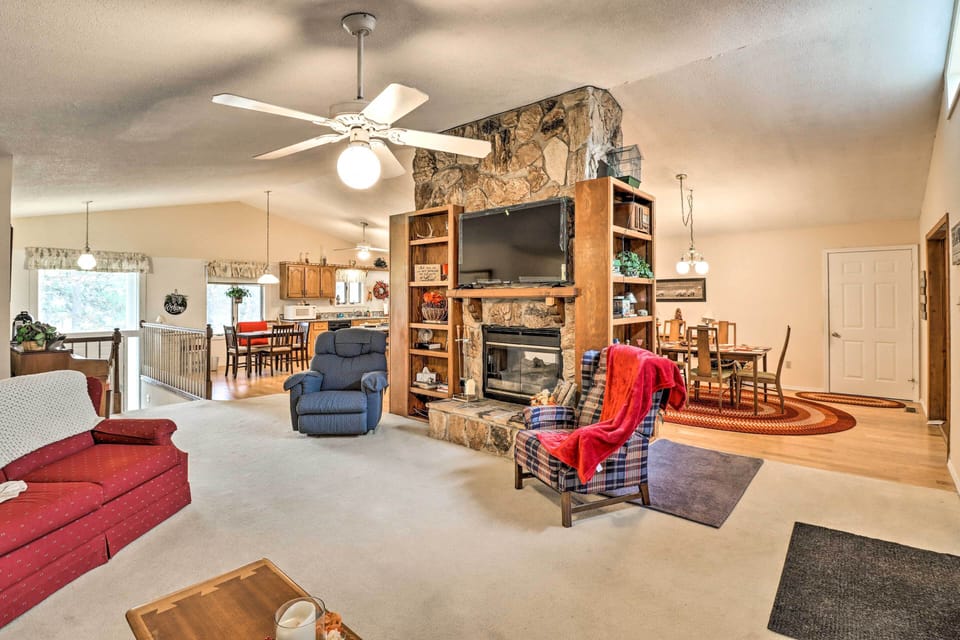 House (2 Bedrooms) | Interior
