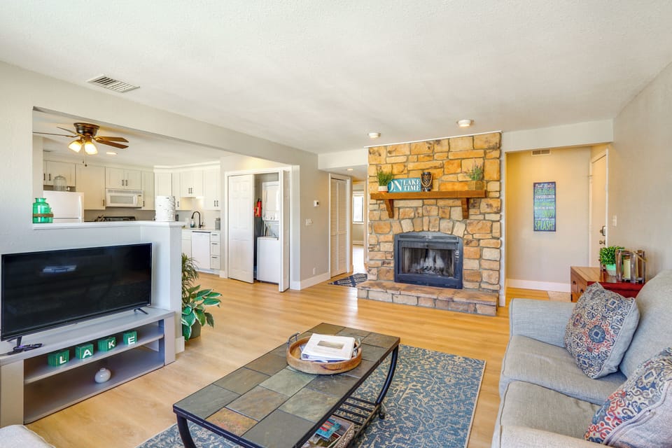 Apartment (2 Bedrooms) | Front of property
