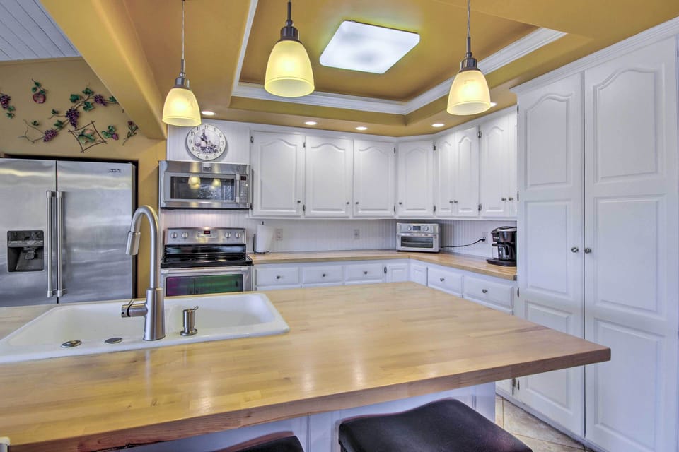 House (4 Bedrooms) | Interior