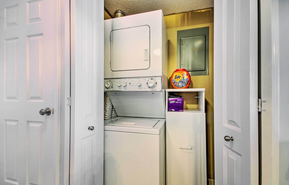 Osage Beach Resort Condo w/ Community Pool! Apartment in Osage Beach