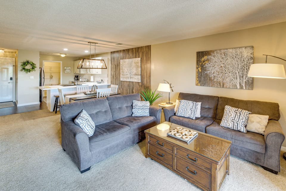Apartment (2 Bedrooms) | Front of property