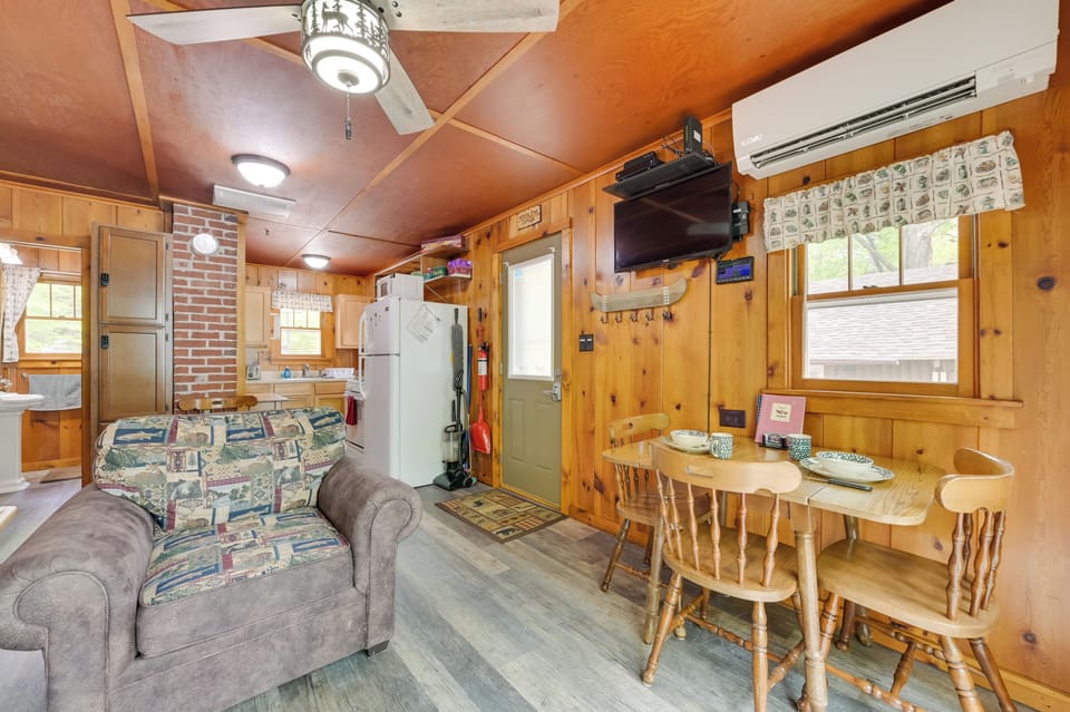 Cottage (2 Bedrooms) | Interior
