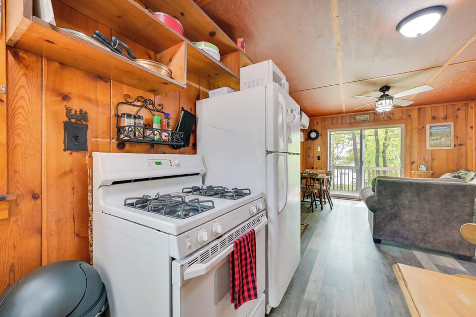 Cottage (2 Bedrooms) | Interior