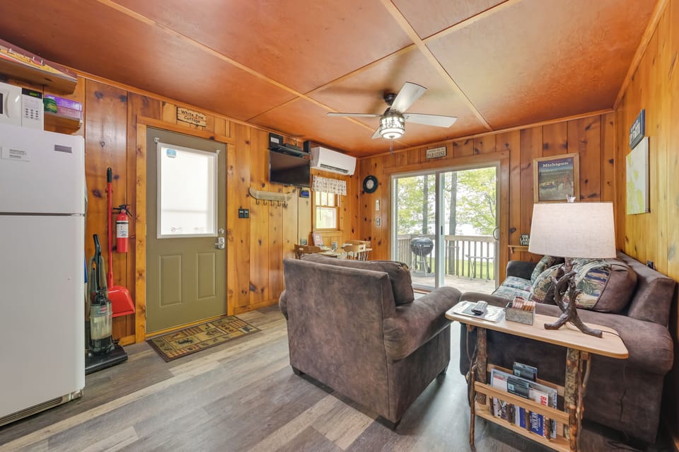 Cottage (2 Bedrooms) | Interior